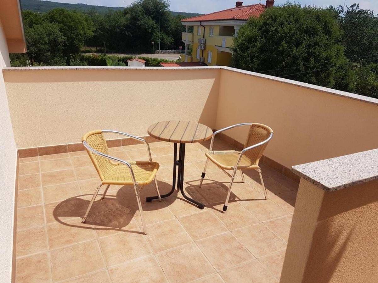Apartmani Anita Malinska Exterior foto