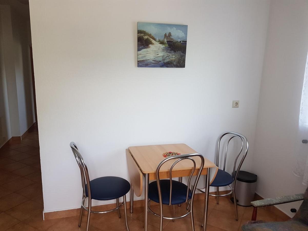 Apartmani Anita Malinska Exterior foto