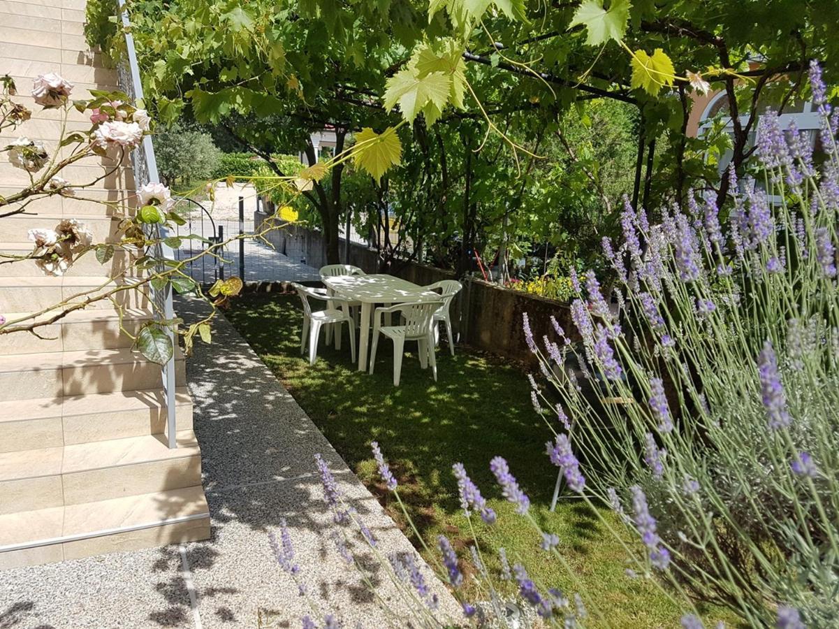 Apartmani Anita Malinska Exterior foto