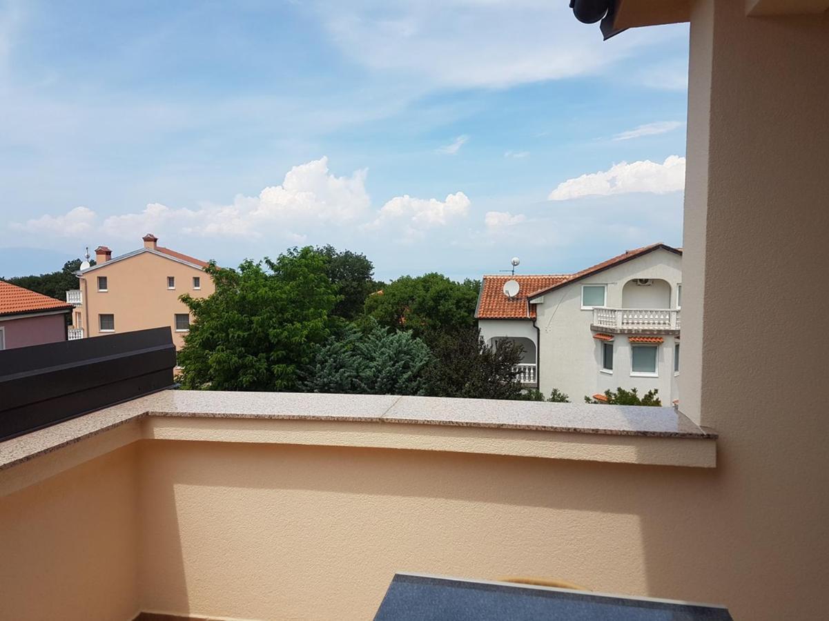 Apartmani Anita Malinska Exterior foto