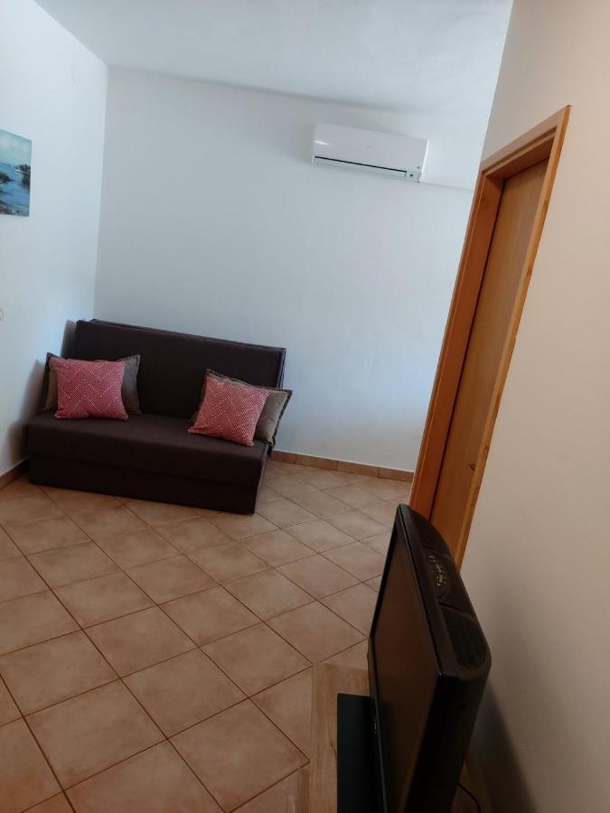 Apartmani Anita Malinska Exterior foto