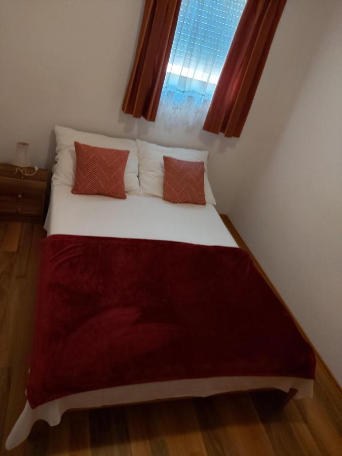 Apartmani Anita Malinska Exterior foto